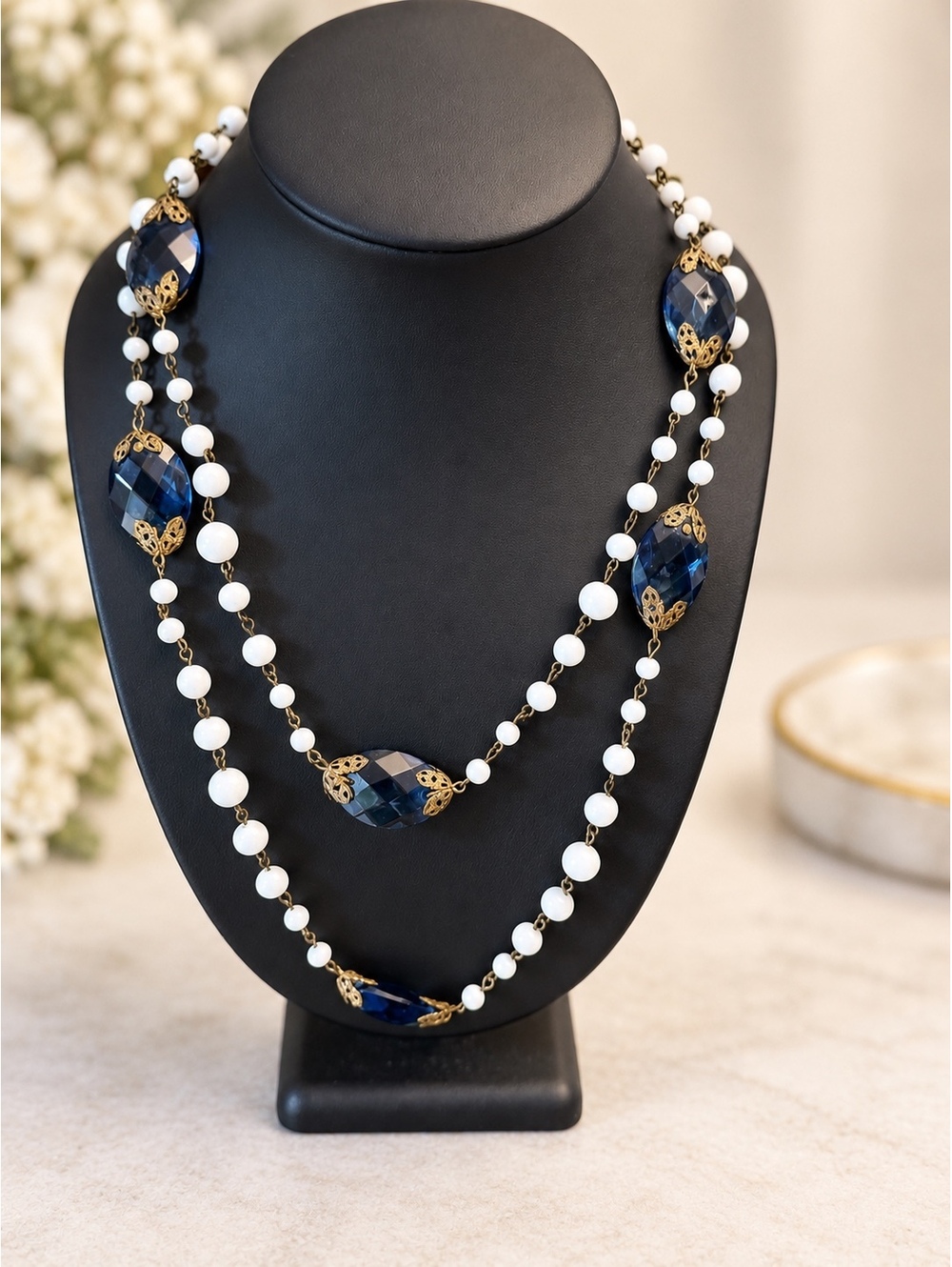 Antique Art Deco Czech Glass Sautoir Necklace 1920s